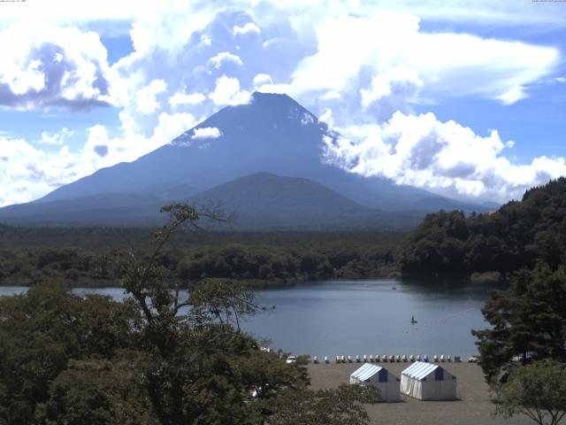 精進湖からの富士山