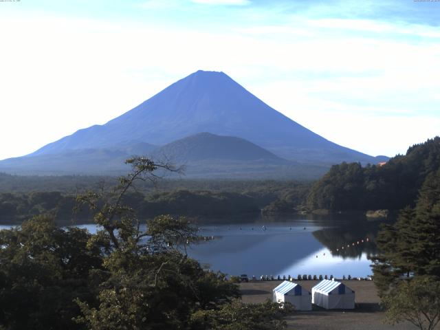 精進湖からの富士山