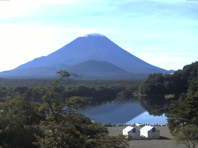 精進湖からの富士山