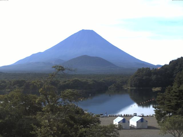 精進湖からの富士山