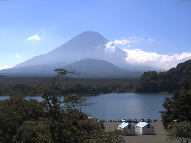 精進湖からの富士山