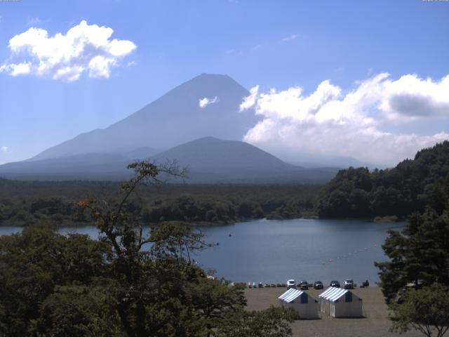 精進湖からの富士山