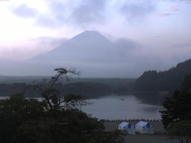 精進湖からの富士山