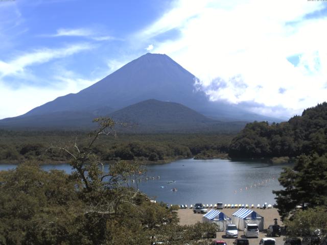 精進湖からの富士山