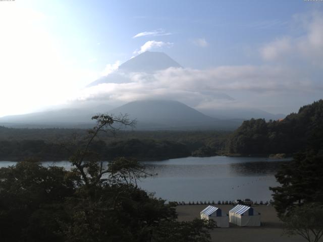 精進湖からの富士山