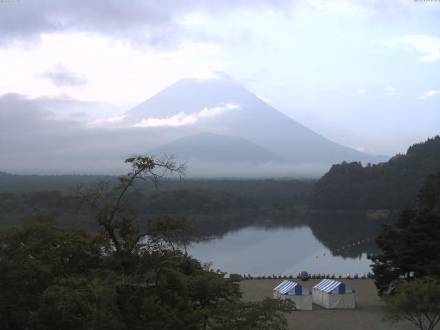 精進湖からの富士山