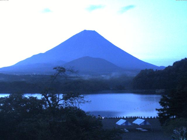 精進湖からの富士山