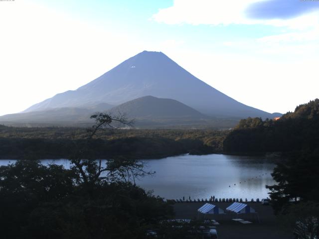 精進湖からの富士山