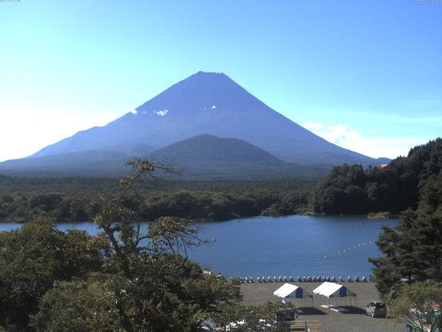 精進湖からの富士山