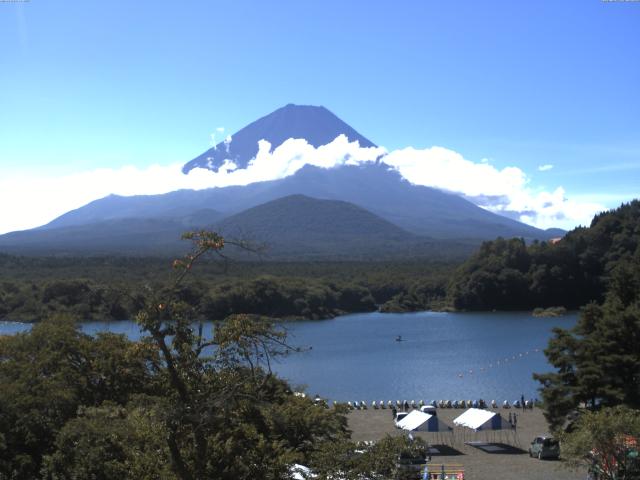 精進湖からの富士山