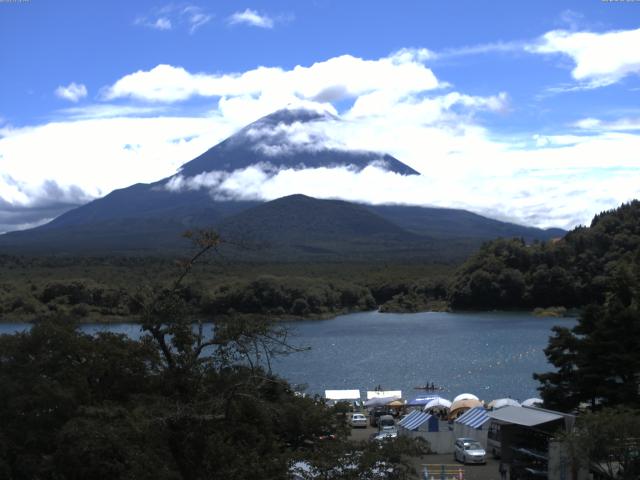 精進湖からの富士山