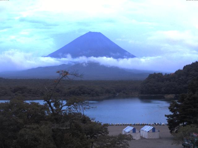 精進湖からの富士山