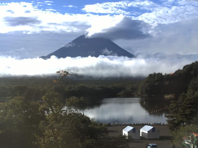 精進湖からの富士山