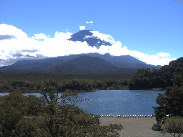 精進湖からの富士山