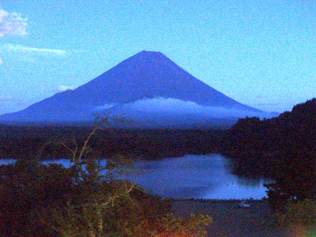 精進湖からの富士山