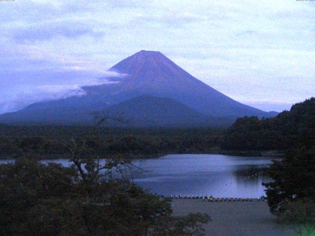 精進湖からの富士山