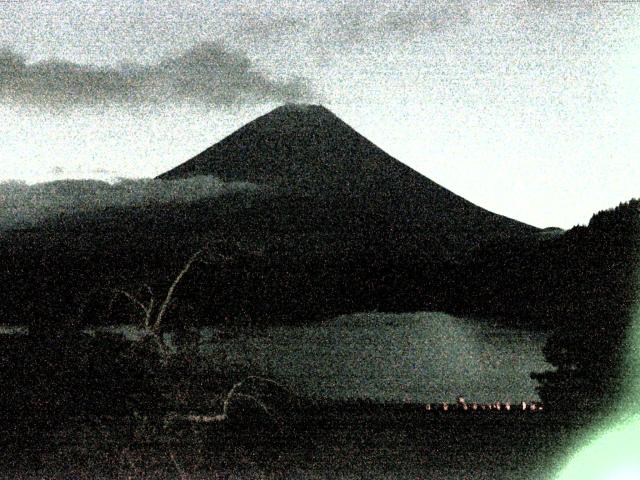 精進湖からの富士山