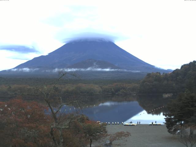 精進湖からの富士山