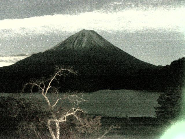 精進湖からの富士山