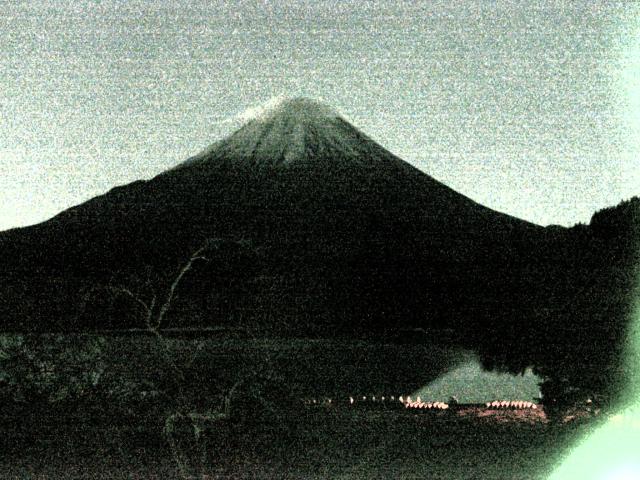 精進湖からの富士山