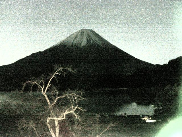 精進湖からの富士山