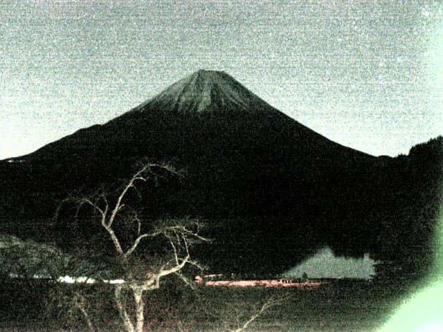 精進湖からの富士山