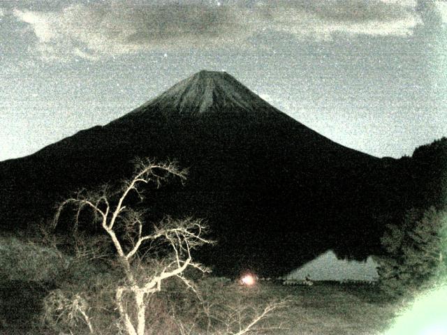 精進湖からの富士山