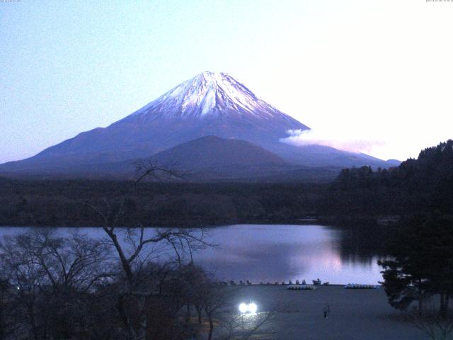 精進湖からの富士山