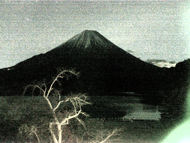 精進湖からの富士山