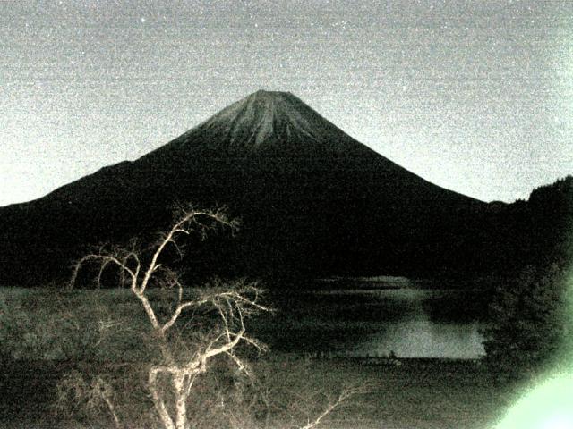 精進湖からの富士山