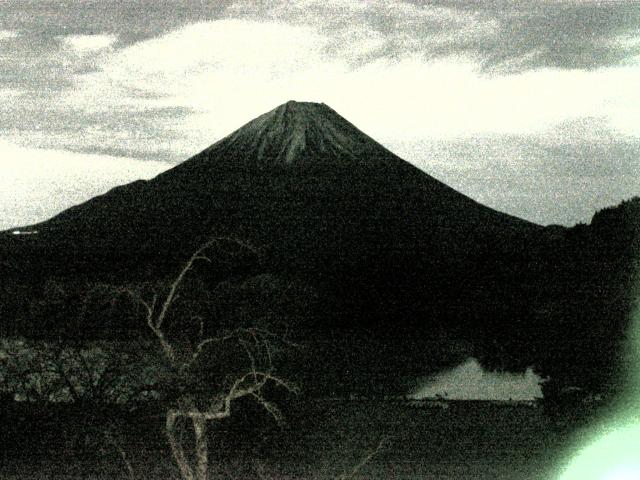 精進湖からの富士山