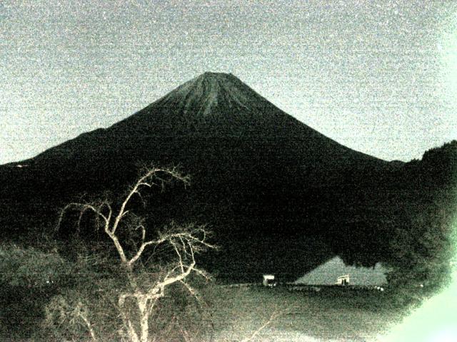 精進湖からの富士山