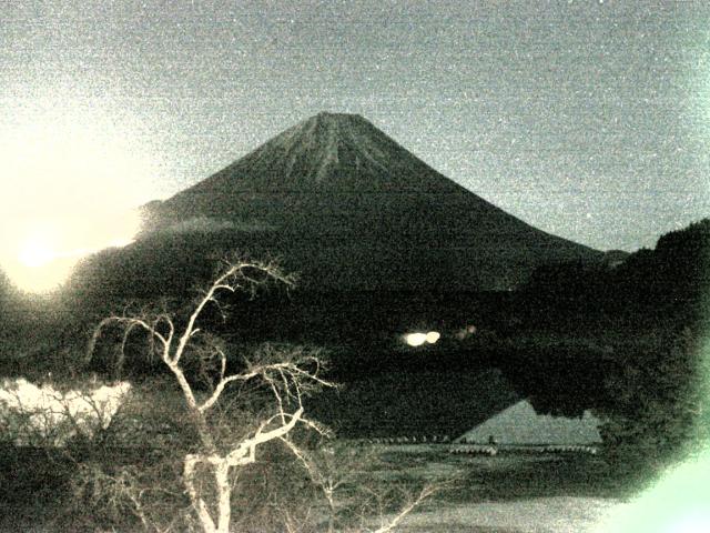 精進湖からの富士山