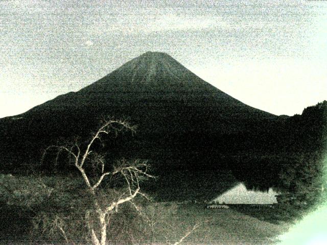 精進湖からの富士山