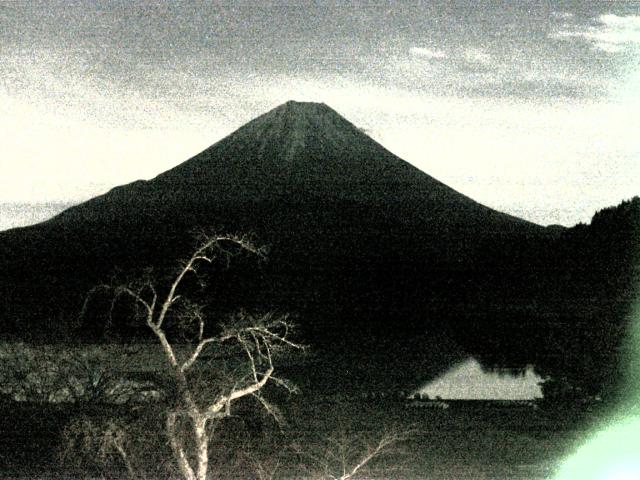 精進湖からの富士山