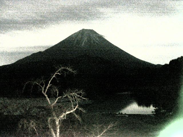 精進湖からの富士山