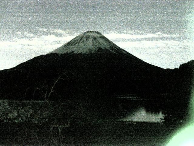 精進湖からの富士山