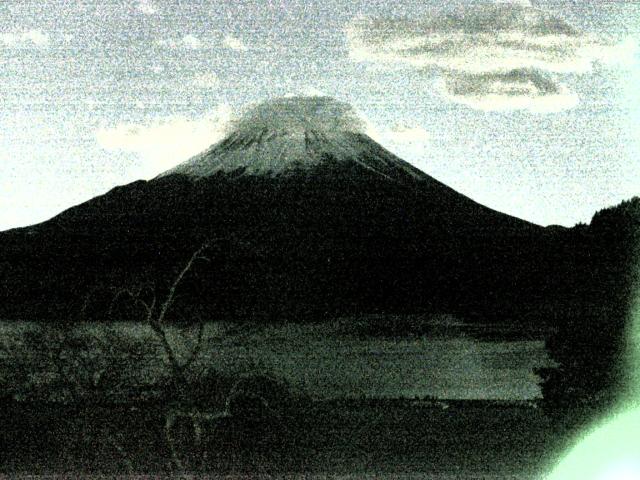 精進湖からの富士山