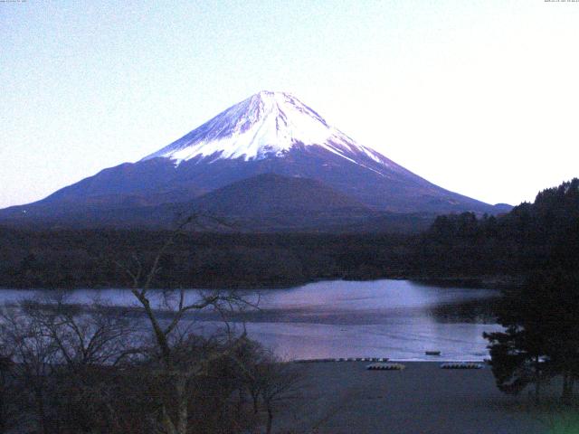 精進湖からの富士山