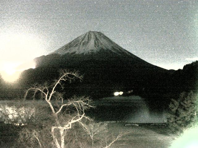 精進湖からの富士山