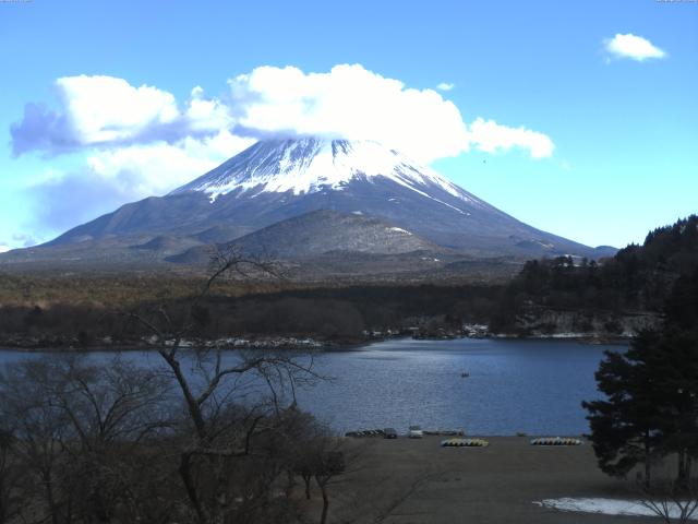 精進湖からの富士山