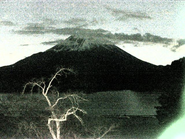 精進湖からの富士山