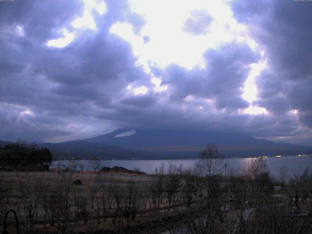 山中湖からの富士山