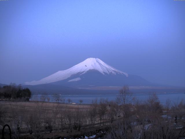 山中湖からの富士山