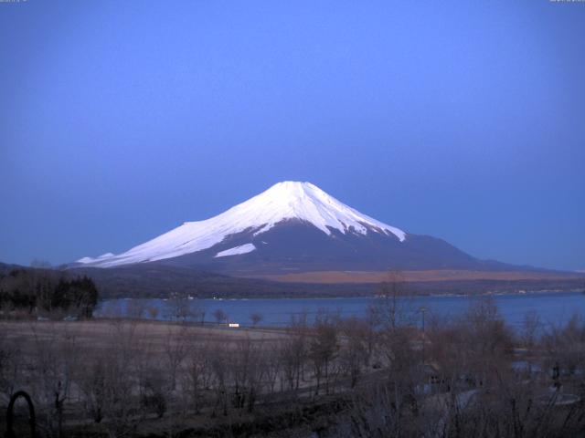 山中湖からの富士山