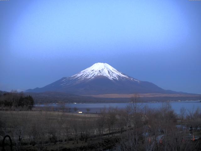 山中湖からの富士山