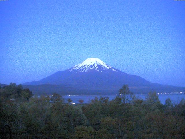 山中湖からの富士山