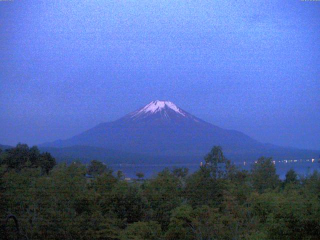 山中湖からの富士山