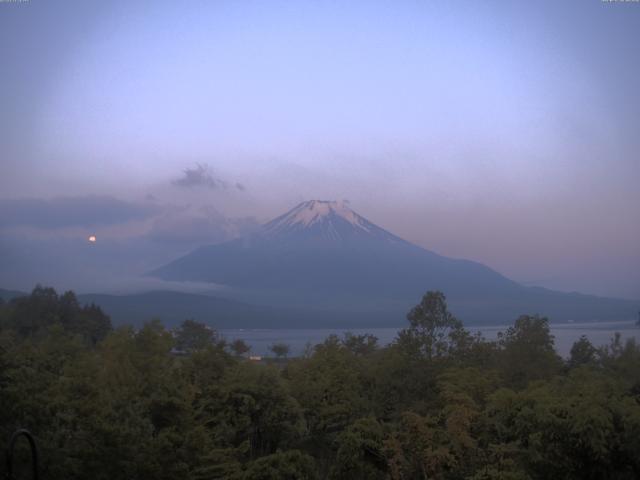 山中湖からの富士山