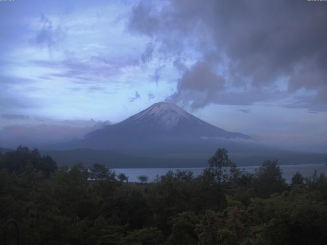 山中湖からの富士山